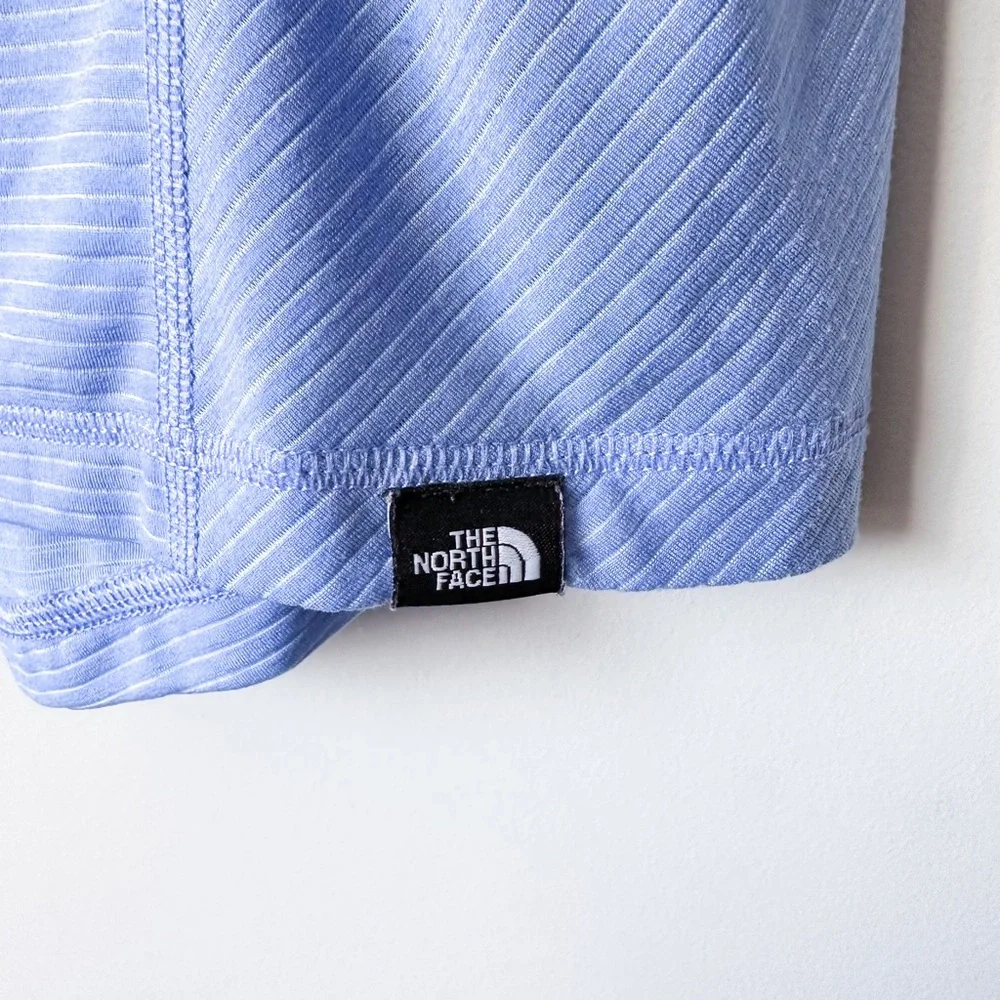 The North Face Thin Blue T-Shirt - Picture 4 of 6